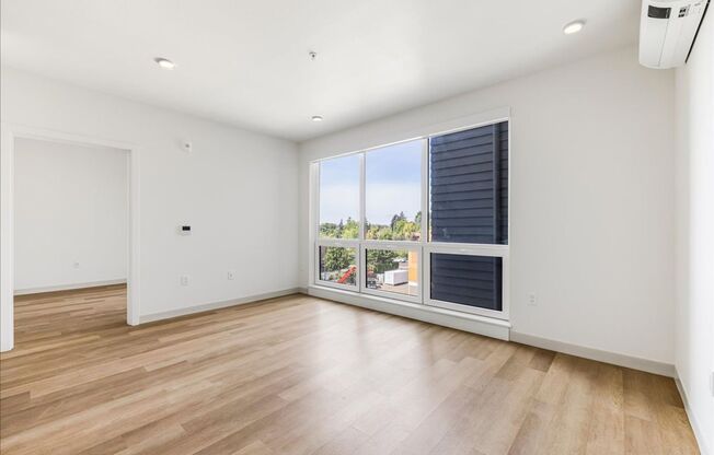 2 beds, 2 baths, 950 sqft, $2,599, Unit 202