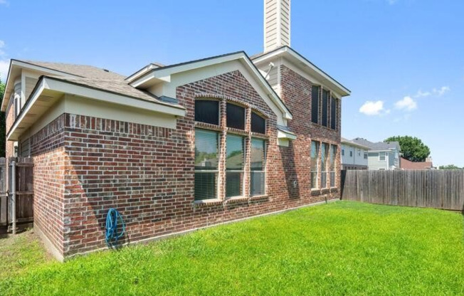 412 CYPRESS HL DR