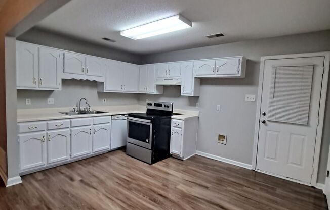 Welcome to this charming 3 bedroom, 2 bathroom brick beauty located on a cove lot in Olive Branch, MS.