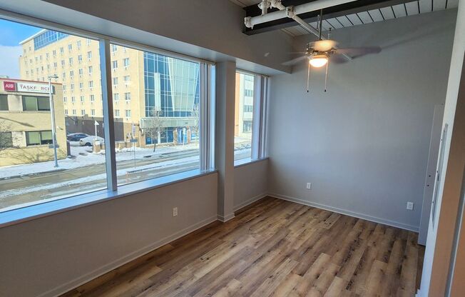 Studio, 1 bath, 431 sqft, $995, Unit Unit 200