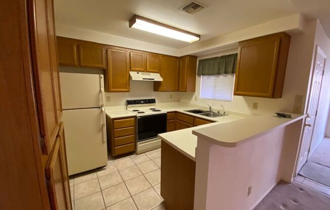 2 beds, 2 baths, $995