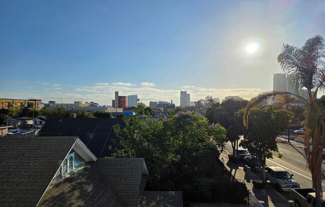 Studio, 1 bath, 327 sqft, $1,815, Unit 302