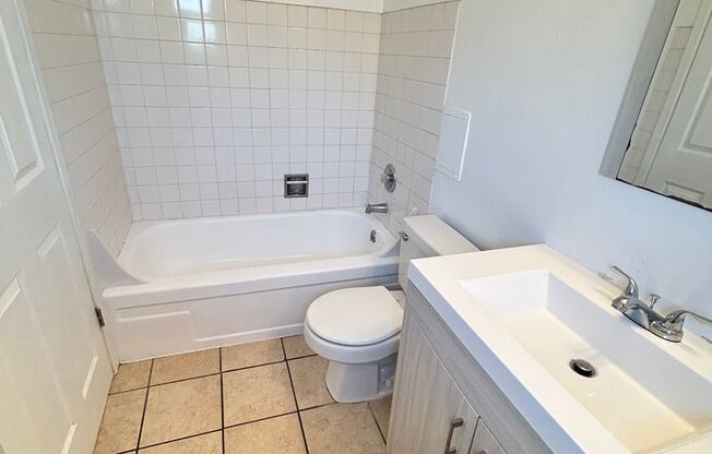 1 bed, 1 bath, 700 sqft, $1,495, Unit 206