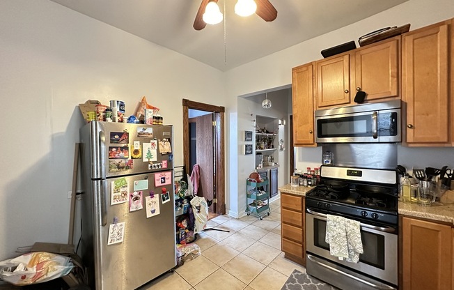 3530 532 N ELSTON