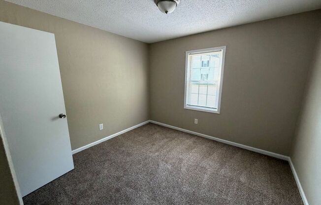 2 beds, 1 bath, 750 sqft, $1,045, Unit B-507C2
