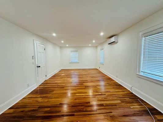 112 42 176 ST