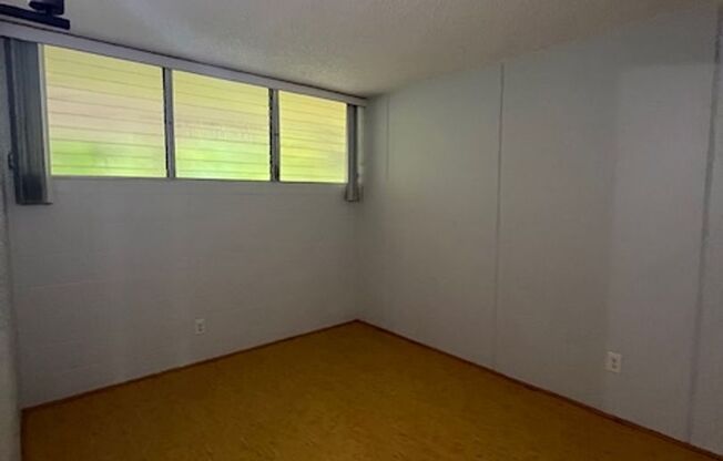 2 beds, 1 bath, $2,500