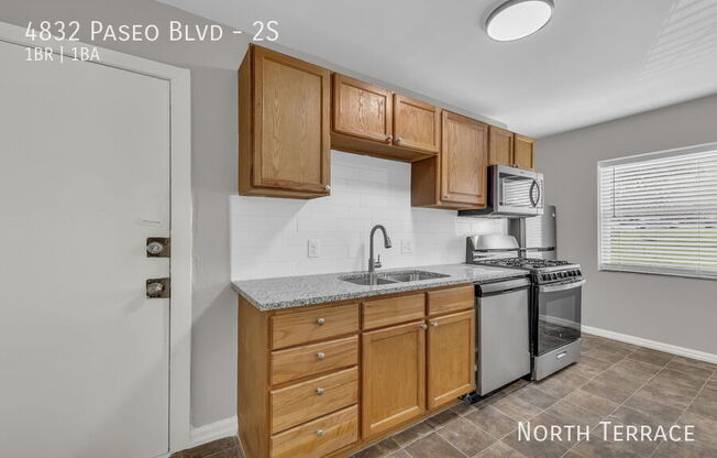4832 PASEO BLVD