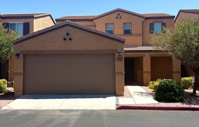 **STUNNING 4 BEDROOM/3 BATHROOM/2 CAR GARAGE/GATED COMMUNITY HOME IN MESA (SOUTHERN & LINDSAY)**