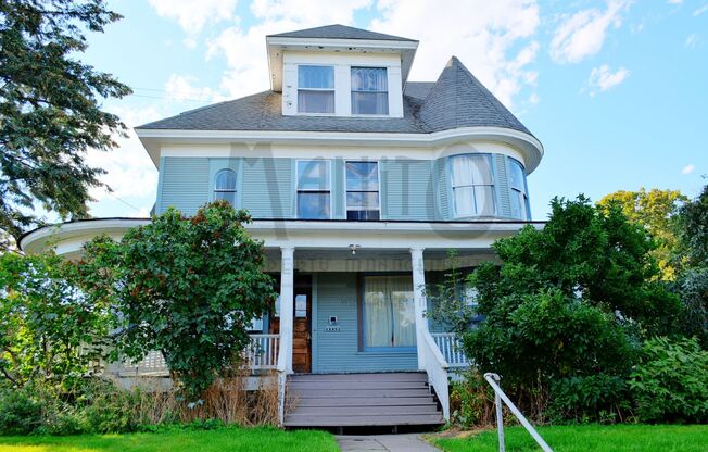 Riverside Ave, 1721 W*