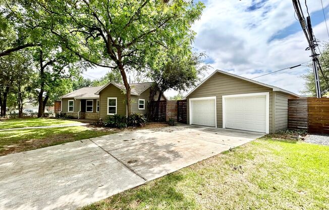 Adorable 3/1/2 w Sun Room near the Menil Collection,