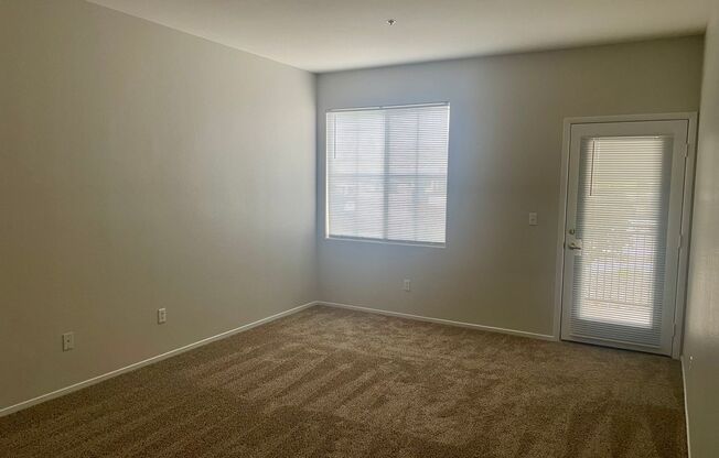3 beds, 2 baths, $1,695, Unit # 1008