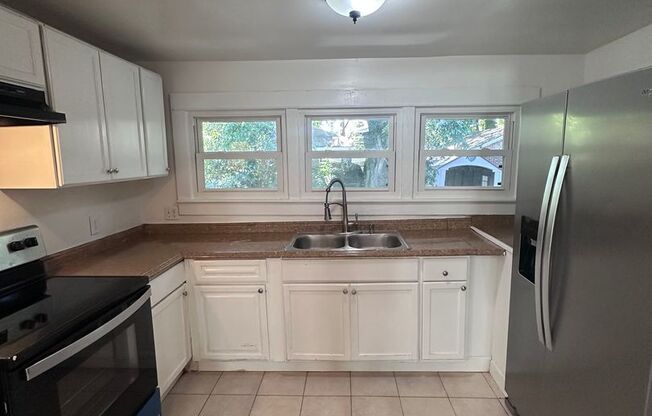 NEW SINGLE FAMILY HOUSE!!!