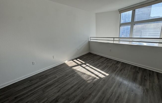 1 bed, 1.5 baths, 889 sqft, $2,670, Unit 251
