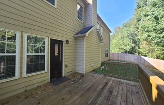 5 beds, 3 baths, $2,695