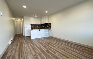 1 bed, 1 bath, 512 sqft, $900, Unit Apt 03