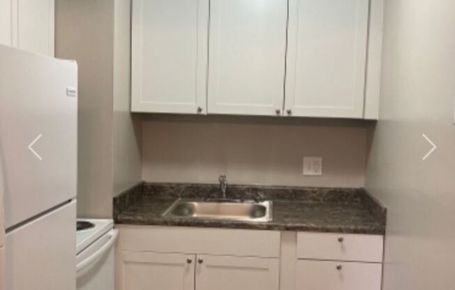 1 bed, 1 bath, $995, Unit 302