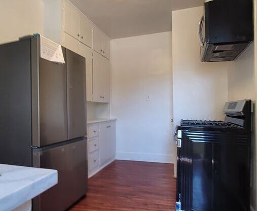 1 bed, 1 bath, 653 sqft, $1,895