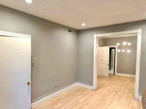 3249 N ELSTON AVE