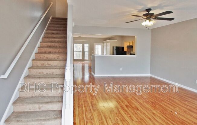 2706 PKWY TRL