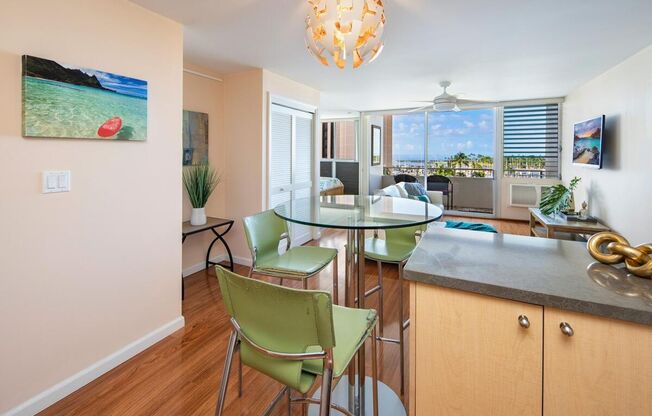 For Rent - [Harbor View Plaza] 1676 Ala Moana Blvd. #706