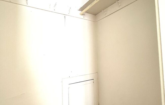 1 bed, 1 bath, $1,195, Unit 2