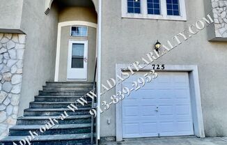 4 beds, 2 baths, $1,695