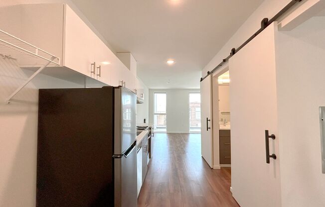 1 bed, 1 bath, 500 sqft, $2,445, Unit 407