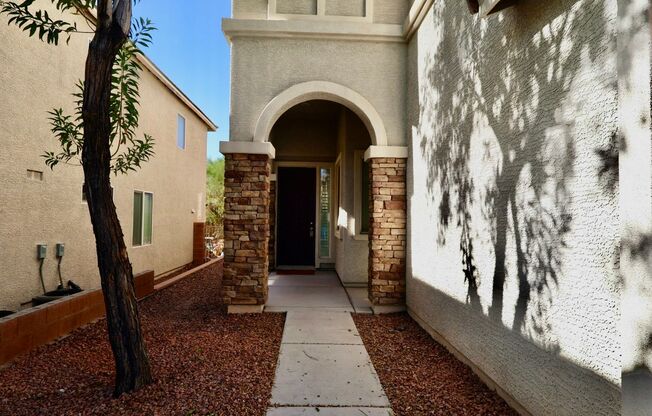Beautiful 2-story Home in Providence!