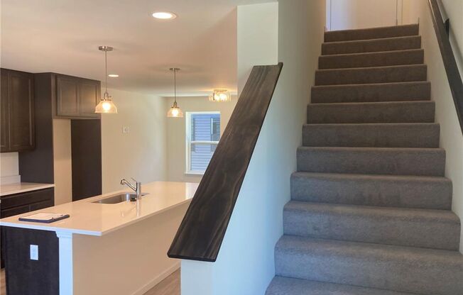 2 beds, 2 baths, 1,154 sqft, $2,500, Unit Daggett Avenue- 5004