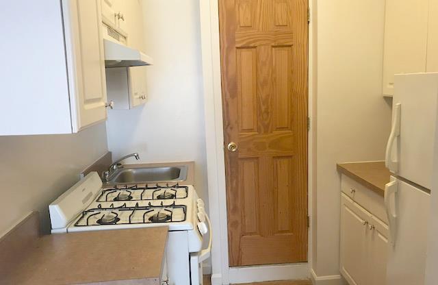 1 bed, 1 bath, $2,800, Unit 2-A