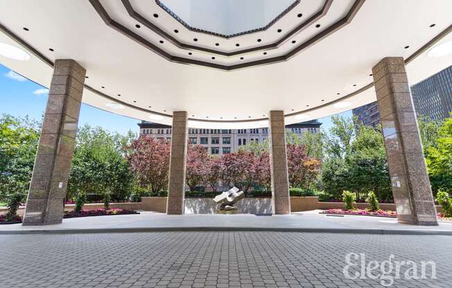 4 beds, 3 baths, 971 sqft, $10,900, Unit 8IJ