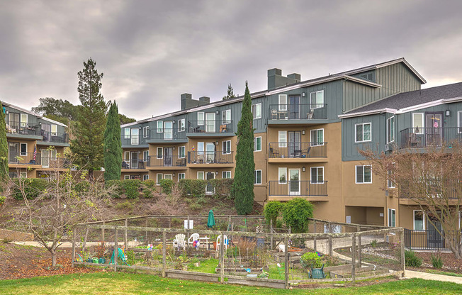 Exterior view at VINTAGE AT BENNETT VALLEY, Santa Rosa California