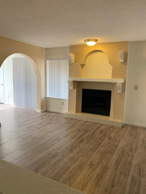 2 beds, 2 baths, 1,040 sqft, $1,610, Unit 152