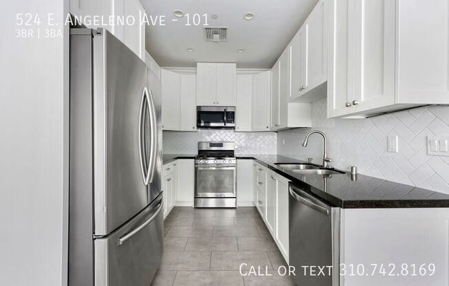 524 E ANGELENO AVE