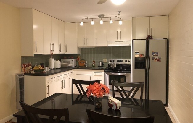 1 bed, 1 bath, 765 sqft, $2,100, Unit 714