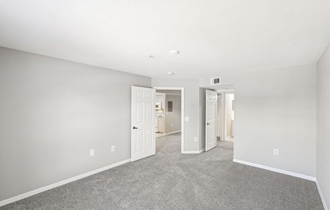 2 beds, 2 baths, 1,001 sqft, $1,450, Unit 0536