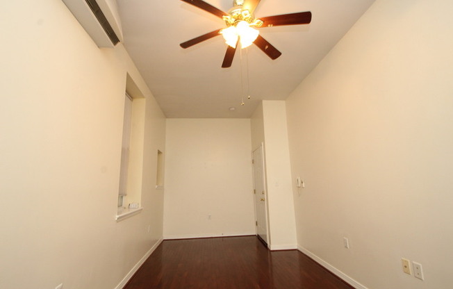 811 Park Ave.