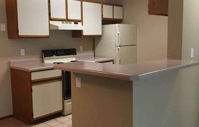 2 beds, 2 baths, 1,026 sqft, $1,310, Unit 136