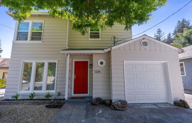 Fully renovated 2 Story Home in Downtown Napa