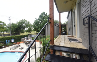 2833 Kings Road- Viceroy