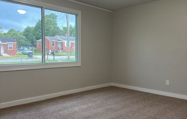 2 beds, 1 bath, $1,000