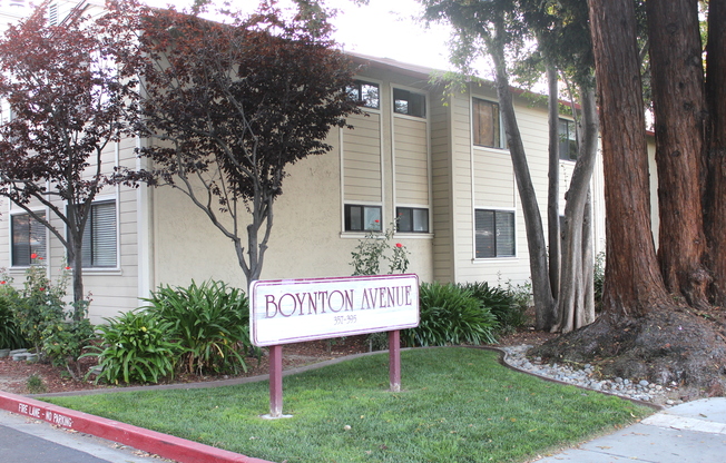 Beautiful 2 bed + 2 bath condo conveniently located in west San Jose