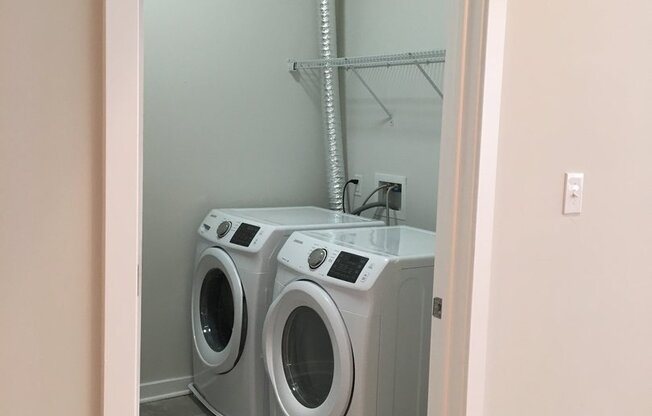 1 bed, 1 bath, 900 sqft, $1,425, Unit 306