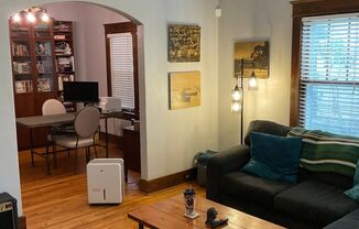 2 beds, 1 bath, $2,300