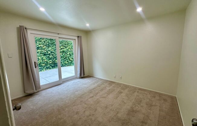 Bright Castro Valley 2 Bedroom 1 Bath!
