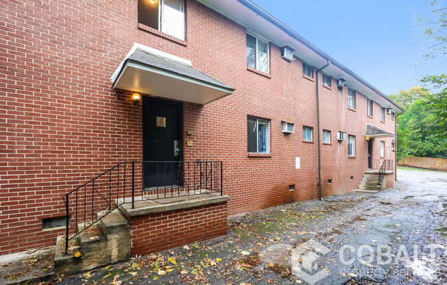 905 GREENWOOD AVE