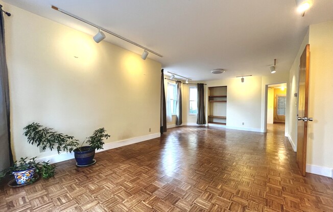 10 PACKARD AVE