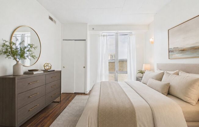 1 bed, 1 bath, 695 sqft, $1,995, Unit 5F