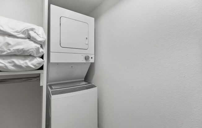 1 bed, 1 bath, $1,495, Unit MV A14